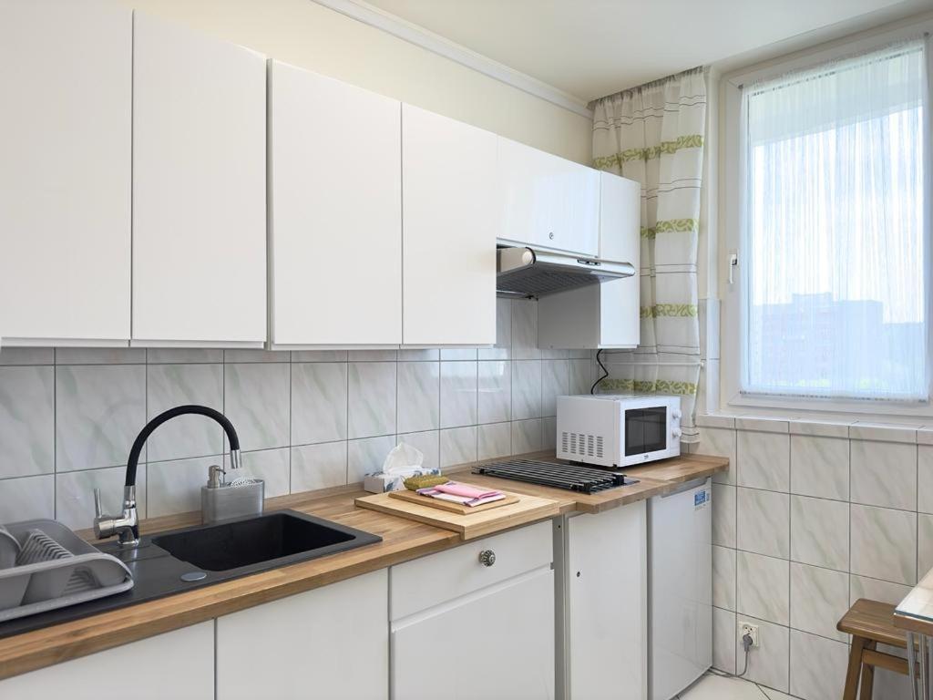 Apartament Bazylianska - 100M Do Metra "Brodno", 20 Minut Do Centrum Warszawy Warszawa Exteriör bild